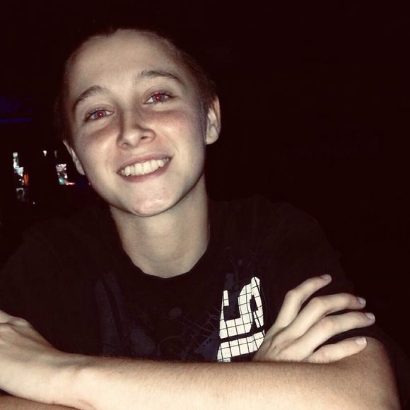 Meet your Posher, Taylor - Picture 1 of 1